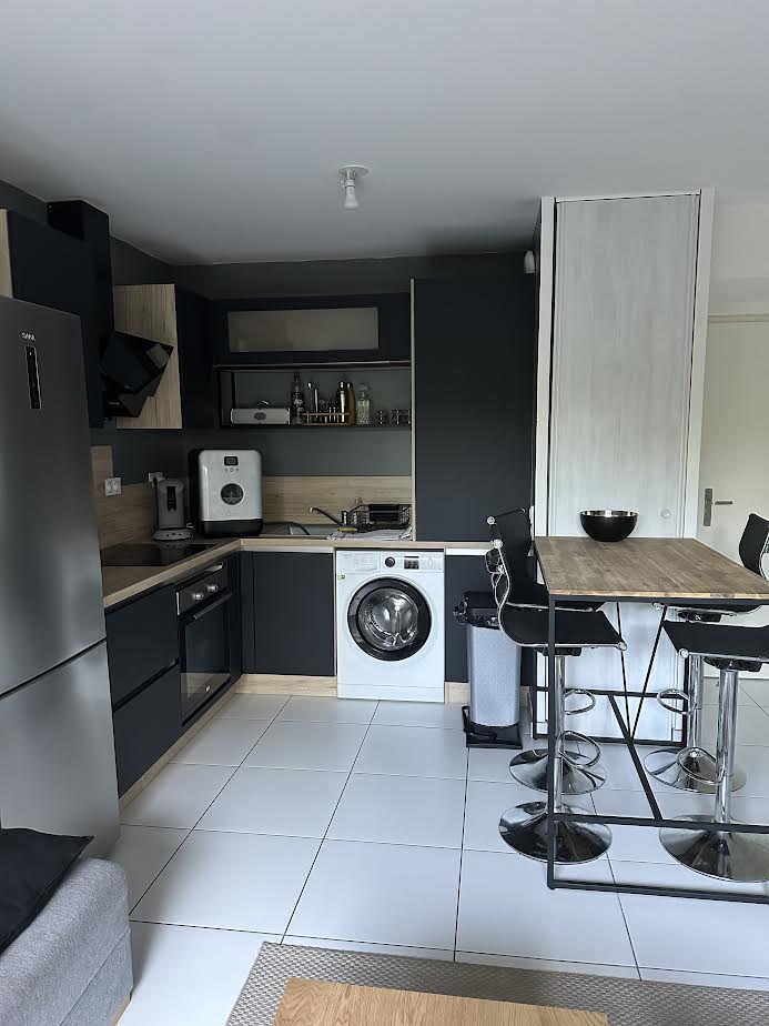 appartement 2 pièces - PERIGNAT-LES-SARLIEVE