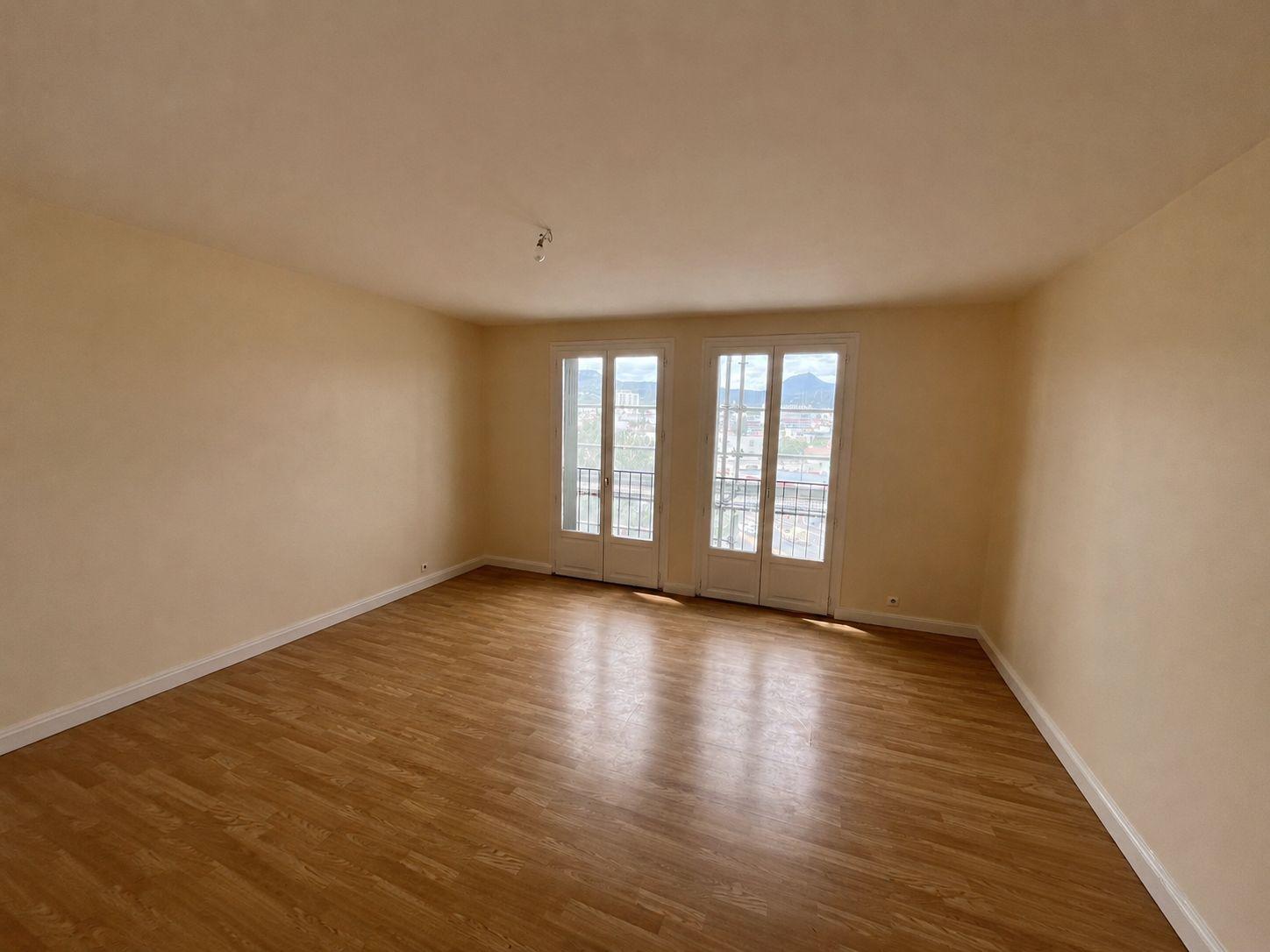 appartement 4 pièces - CLERMONT-FERRAND