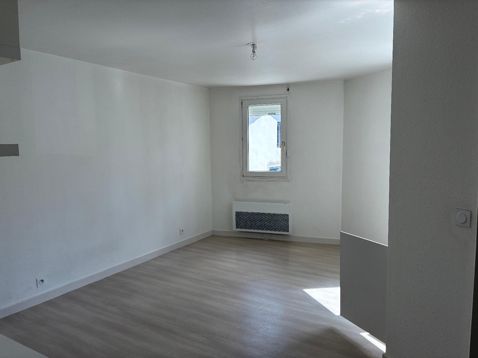 appartement 1 pièces - CLERMONT-FERRAND