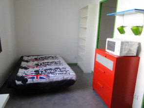 Appartement rénové en Location à Clermont-ferrand / 1 pièce 19m2